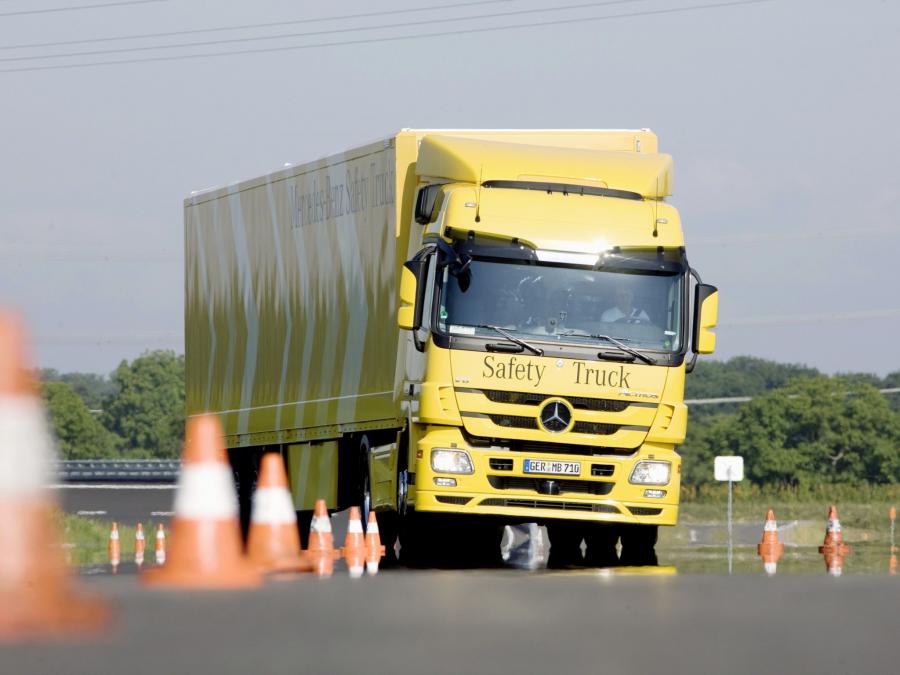  Mercedes-Benz Actros 1844 2009 года  (фото 13 из 14)